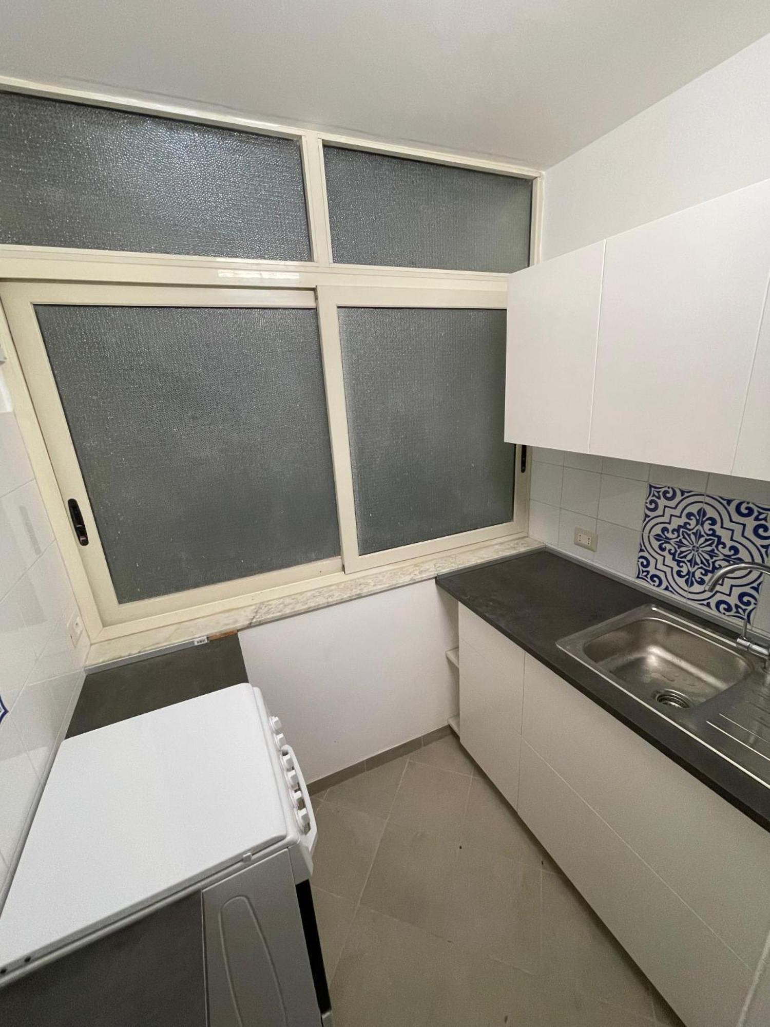 Lorenzo'S House Catania City Centre - Comfortable Large Apartment With 2 Bedrooms And 2 Baths, Close To Trains, Metro And Bus Station Extérieur photo