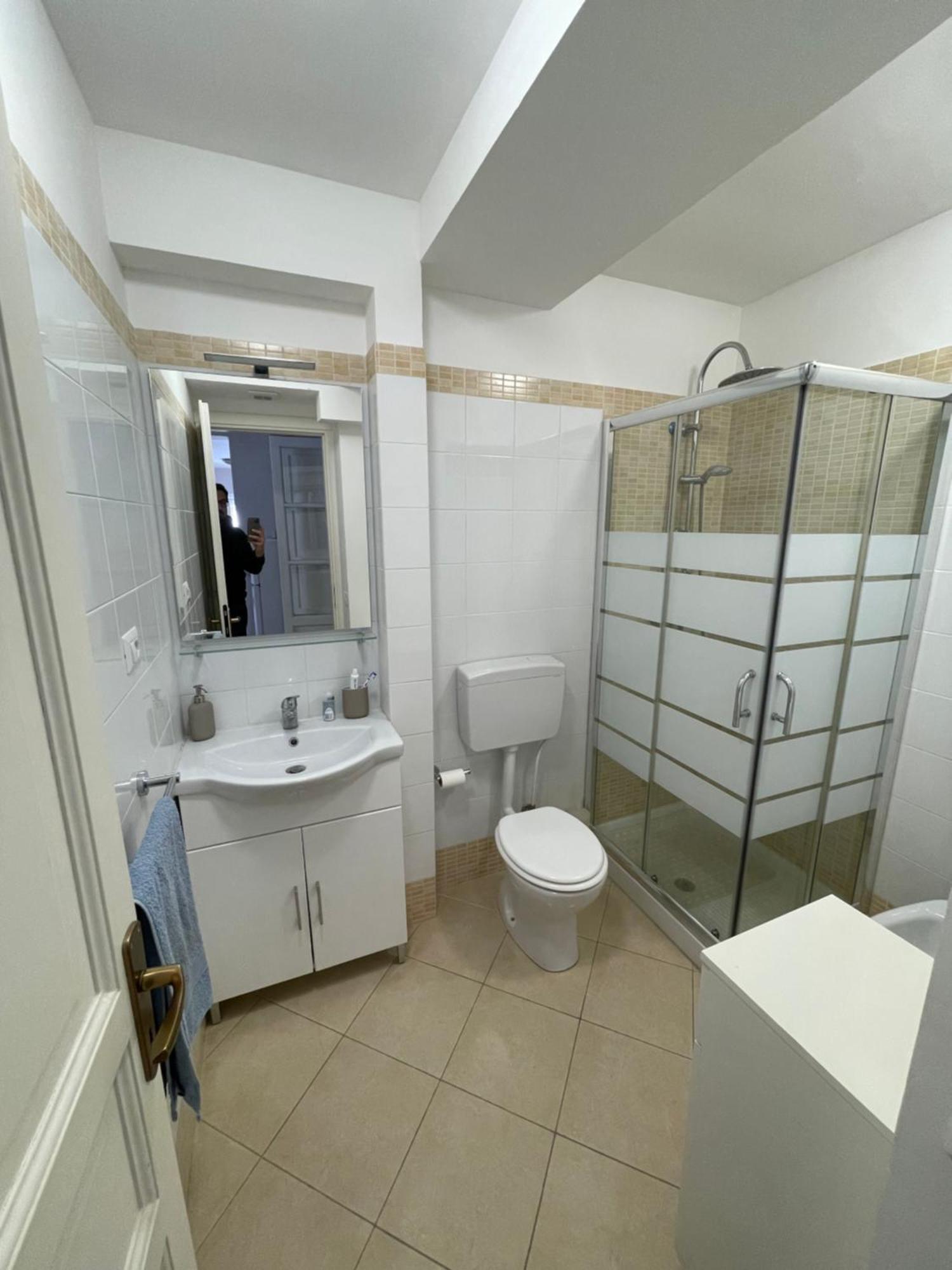 Lorenzo'S House Catania City Centre - Comfortable Large Apartment With 2 Bedrooms And 2 Baths, Close To Trains, Metro And Bus Station Extérieur photo
